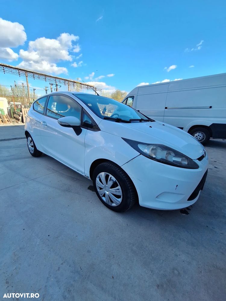 Ford Fiesta 1.4 TDCI Ambiente - 6