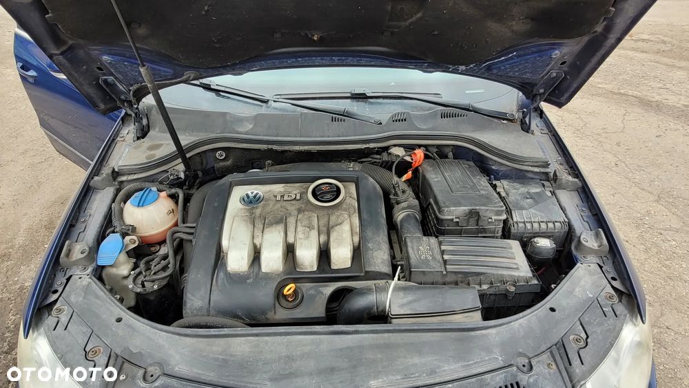 Volkswagen Passat 1.9 TDI Comfortline - 31