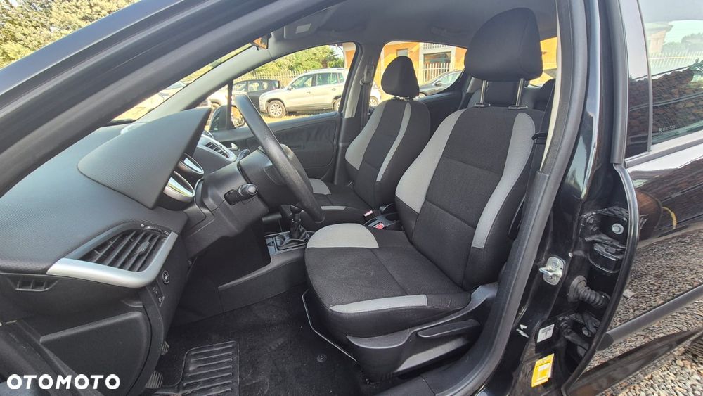 Peugeot 207 75 Urban Move - 18