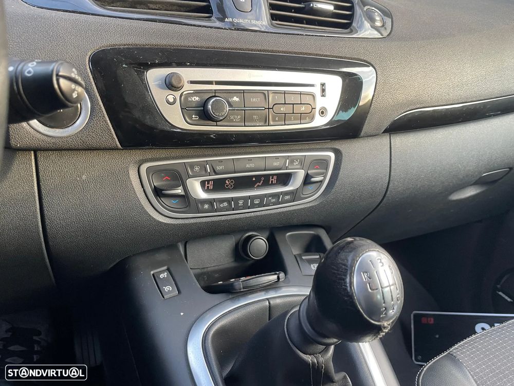 Renault Scénic Energy dCi 110 S&S Bose Edition - 16