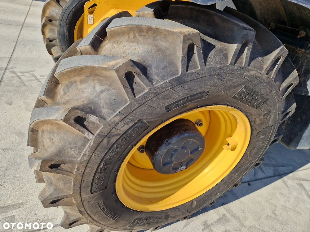 JCB 531-70 - M256 - 16