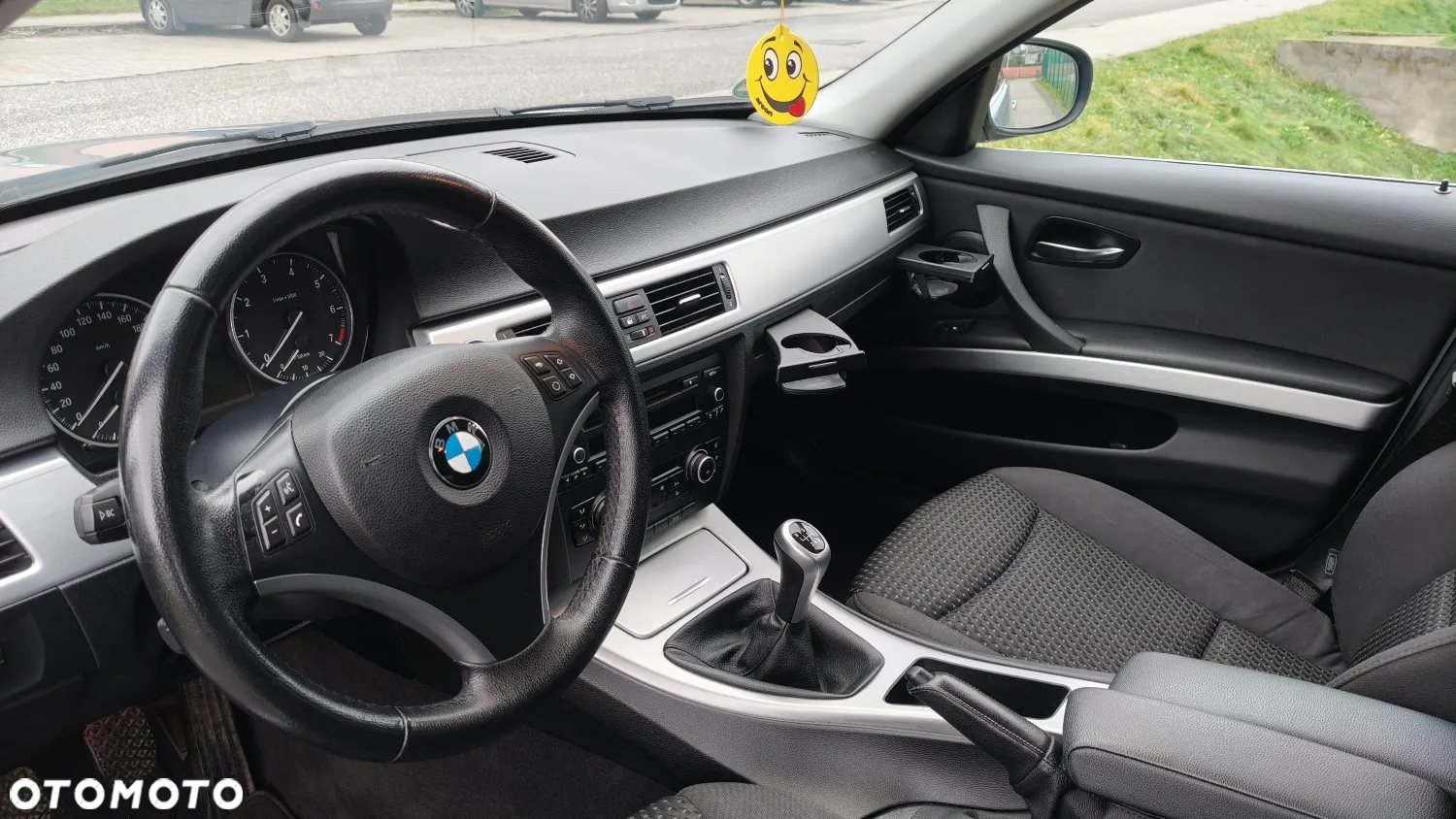 BMW Seria 3 318i Touring Edition Lifestyle - 25