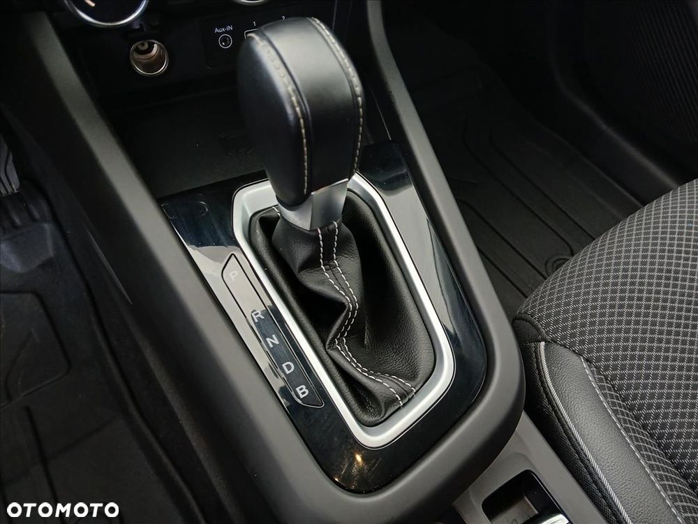 Renault Arkana 1.6 E-TECH Techno MMT - 17