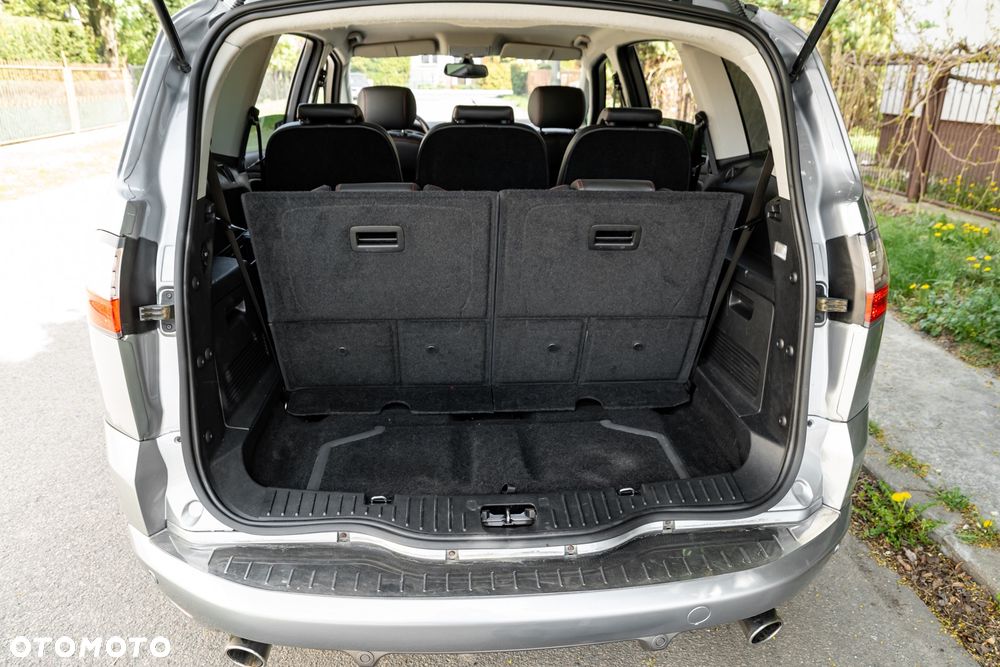 Ford S-Max 2.5 Titanium - 39