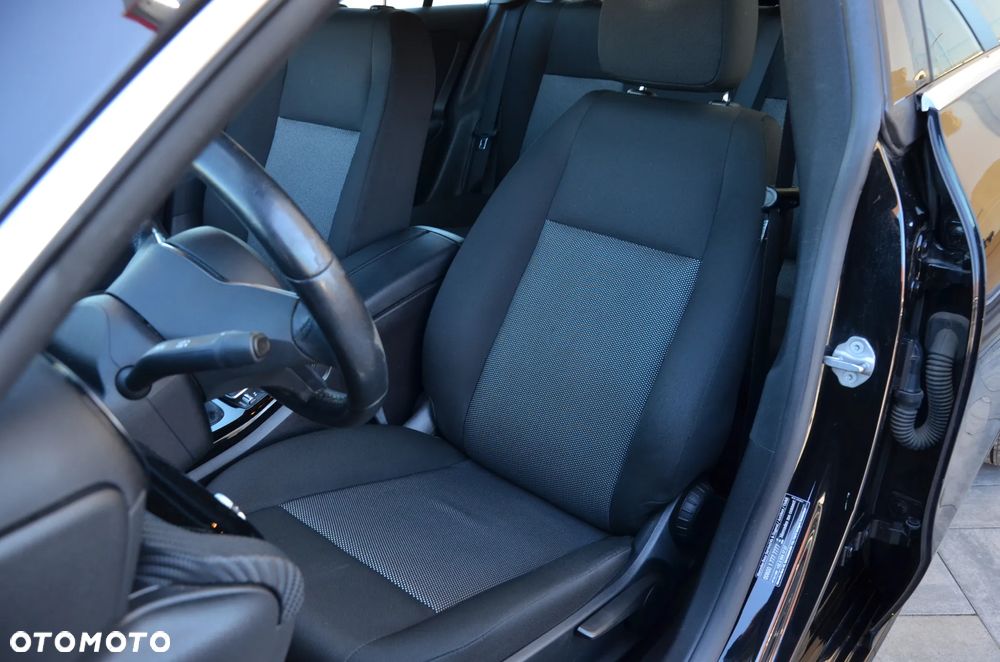 Mercedes-Benz CLA 180 d - 17