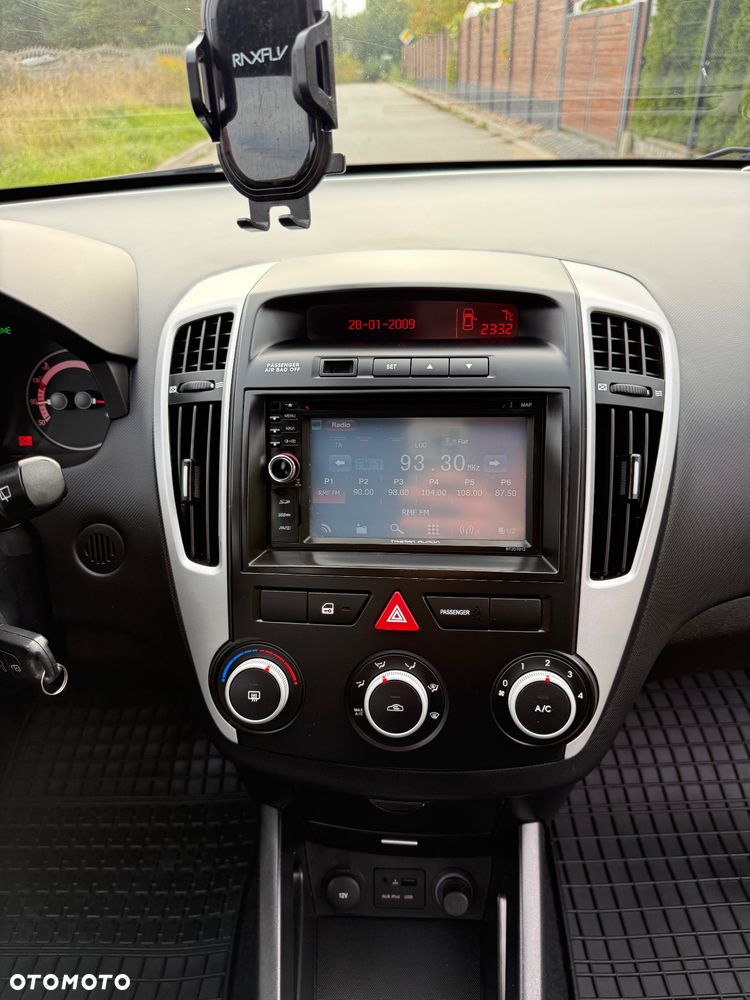 Kia Ceed - 25