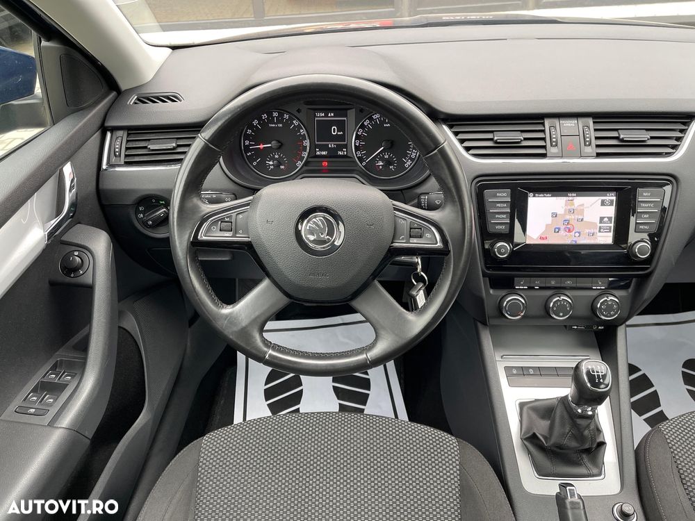 Skoda Octavia 1.6 TDI DPF Active Green tec - 27