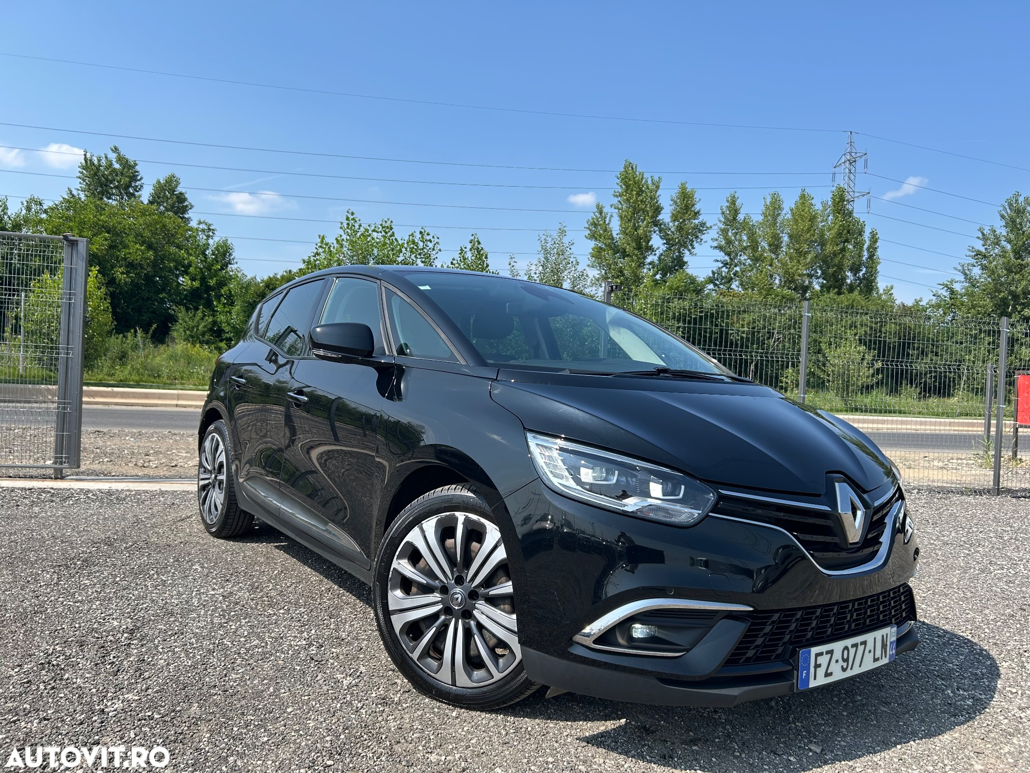 Renault Scenic BLUE dCi 120 BUSINESS EDITION - 8