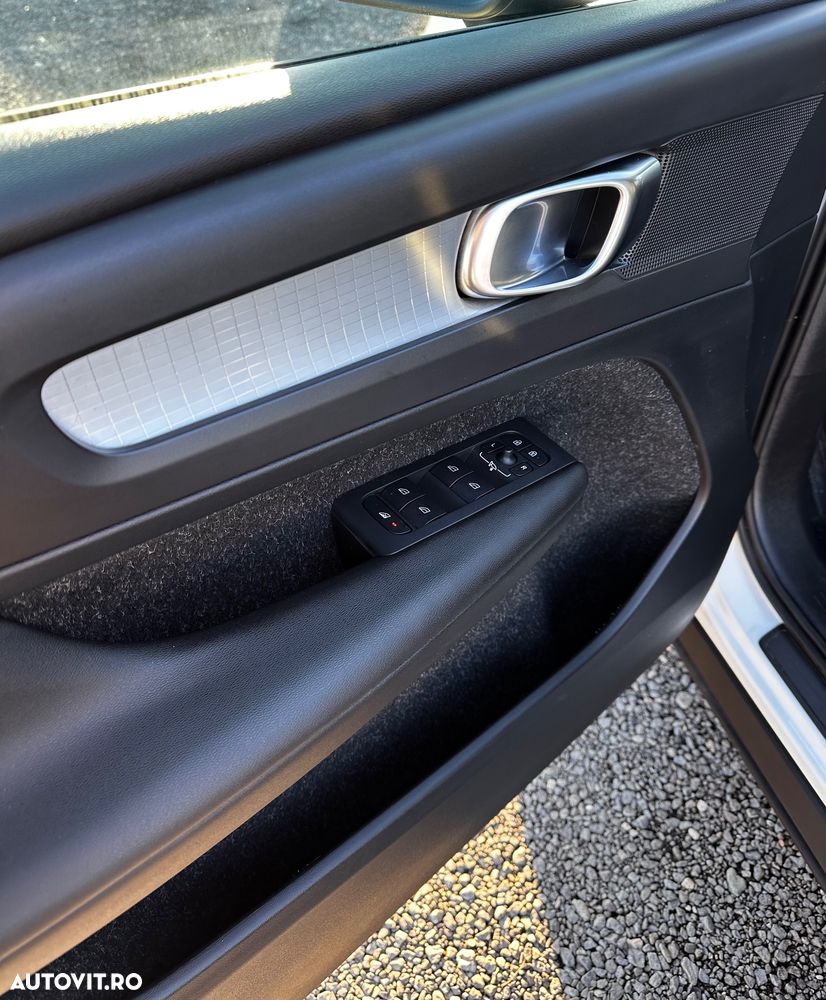 Volvo XC 40 D3 AWD Momentum - 16