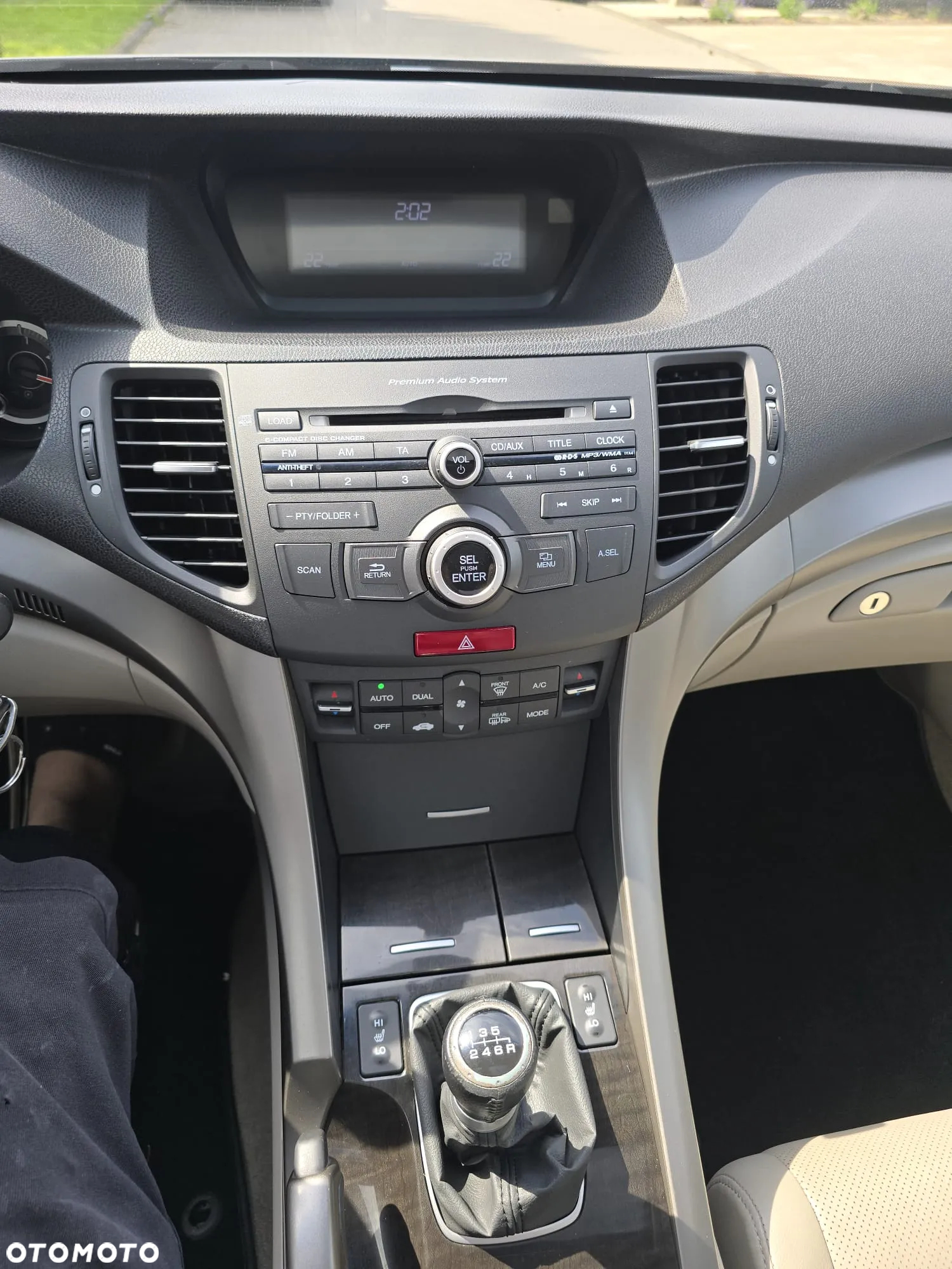 Honda Accord 2.0 Executive - 13