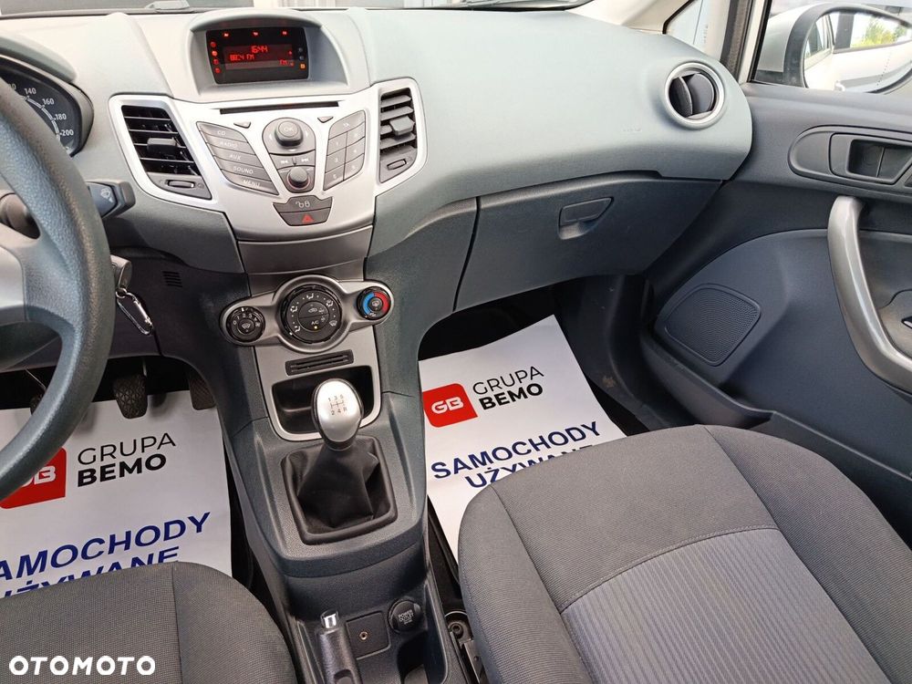Ford Fiesta 1.25 Ambiente EU5 - 20