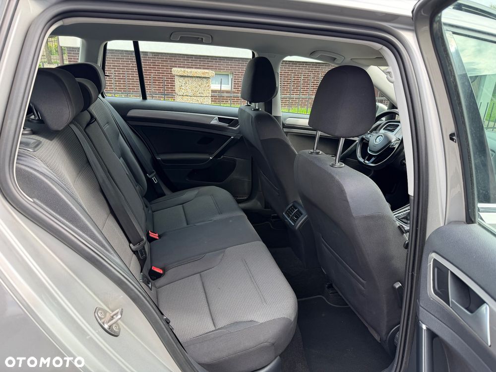 Volkswagen Golf 1.6 TDI BlueMotion Technology DSG Comfortline - 12