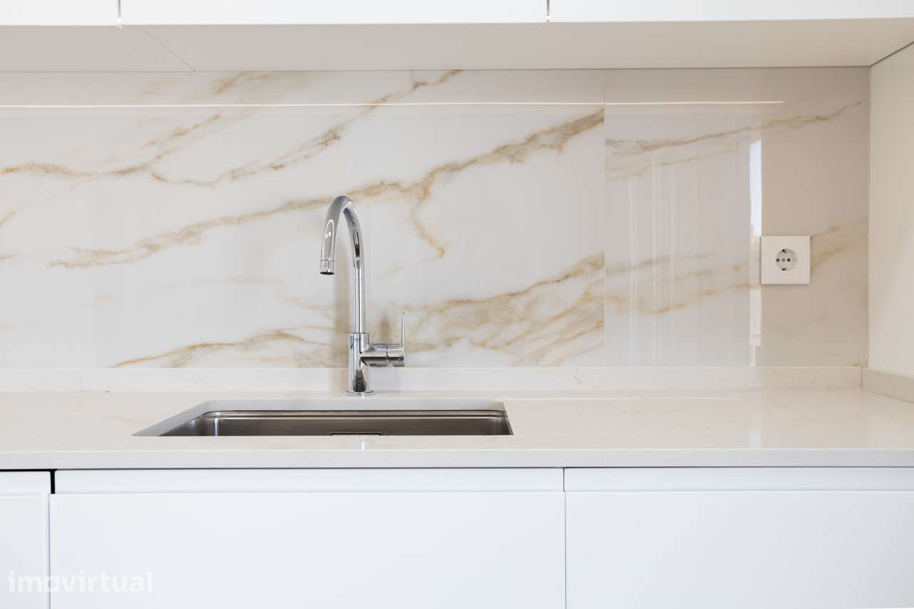 Apartamento T3 com Box | Santo António dos Cavaleiros - Grande imagem: 3/42