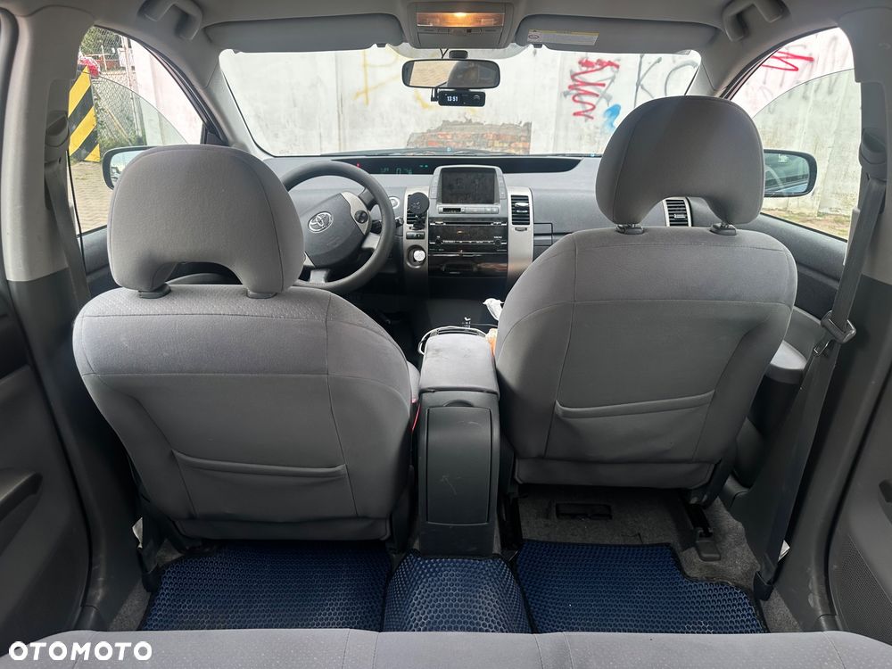 Toyota Prius 1.5 VVT-i Sol - 18