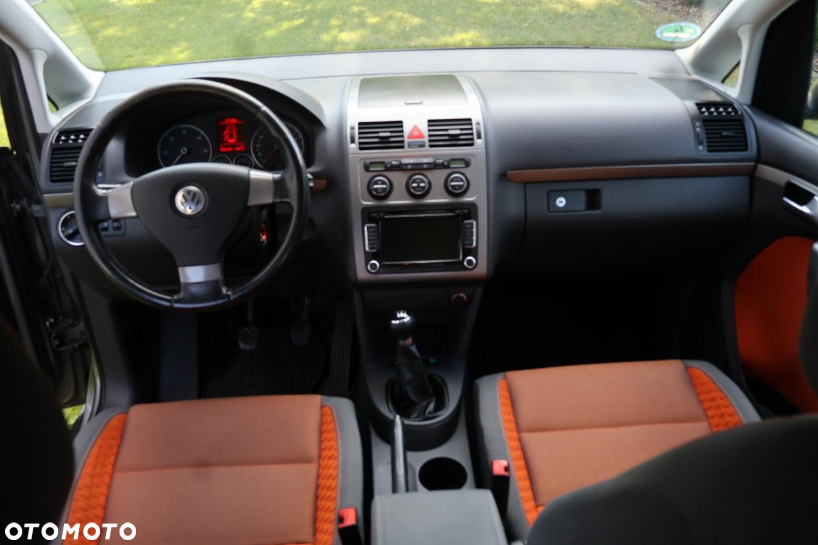 Volkswagen Touran 2.0 TDI DPF Cross - 9