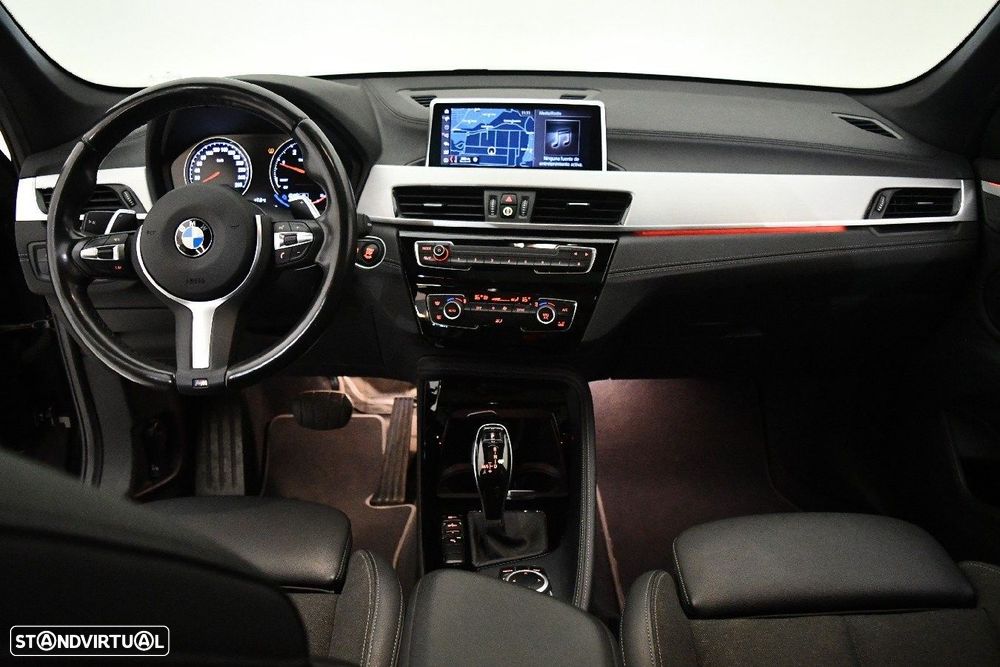 BMW X1 18 d sDrive Auto Line Sport - 11