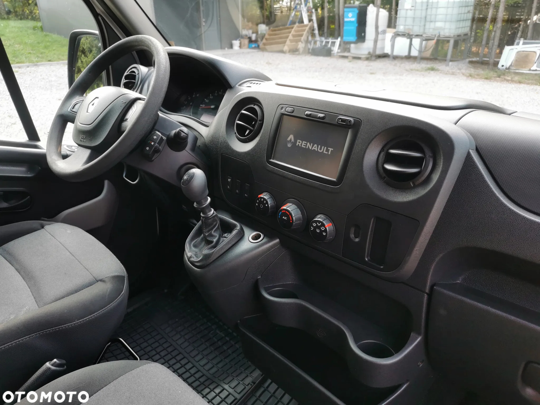 Renault Master - 15