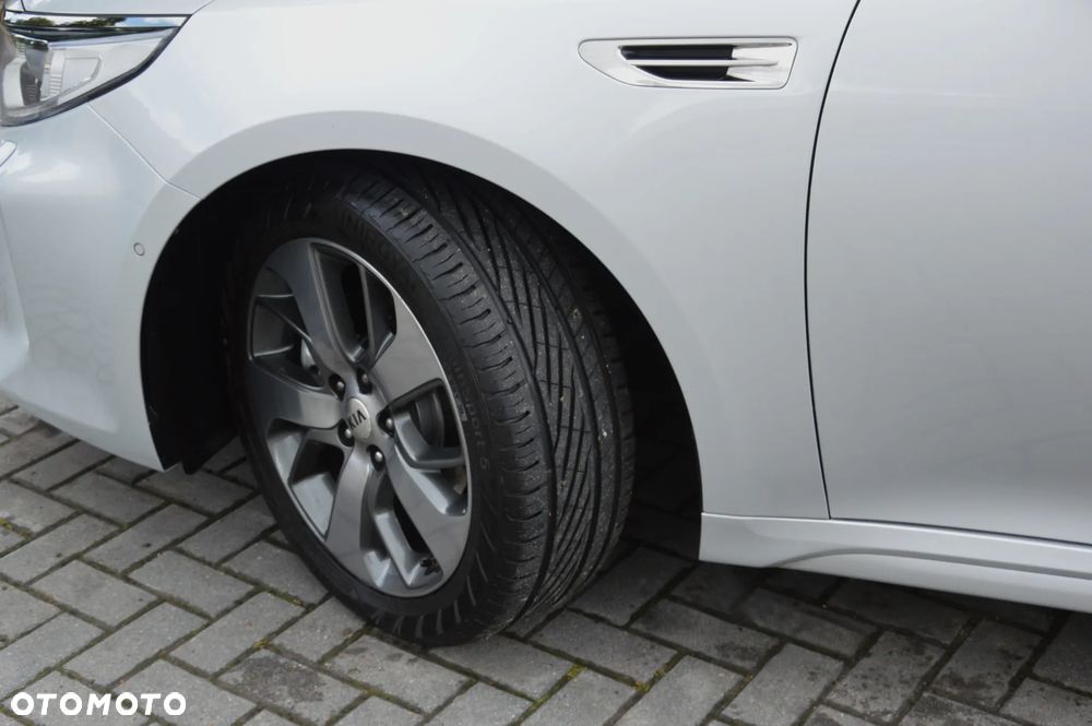 Kia Optima - 38
