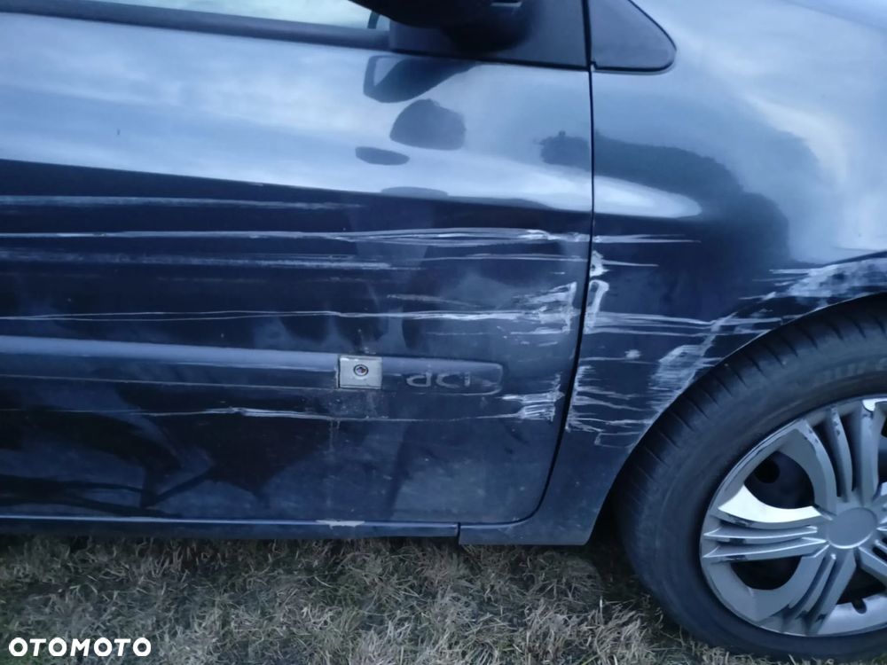 Renault Clio ver-1-5-dci-extreme - 4