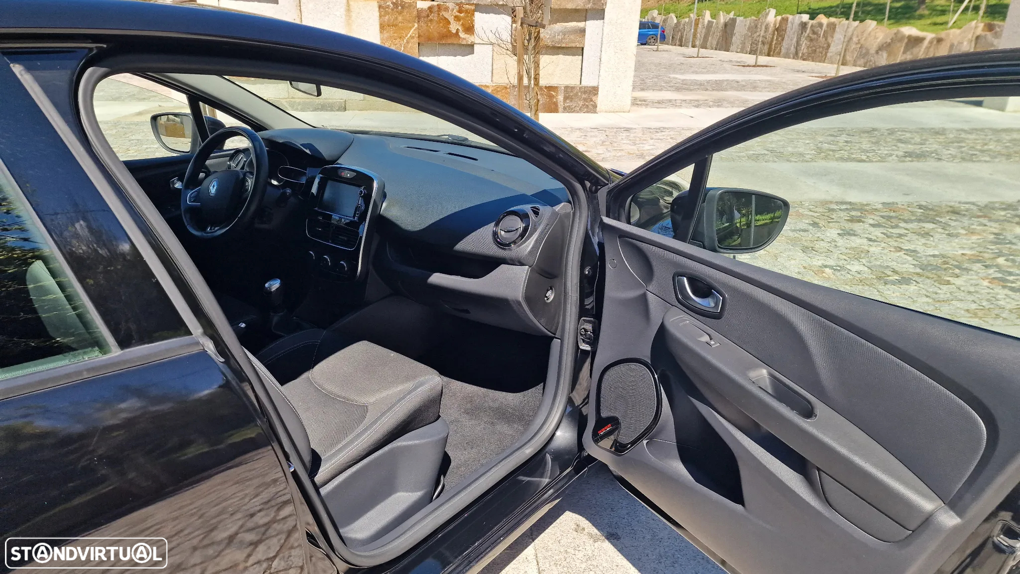 Renault Clio 1.5 dCi Zen - 11