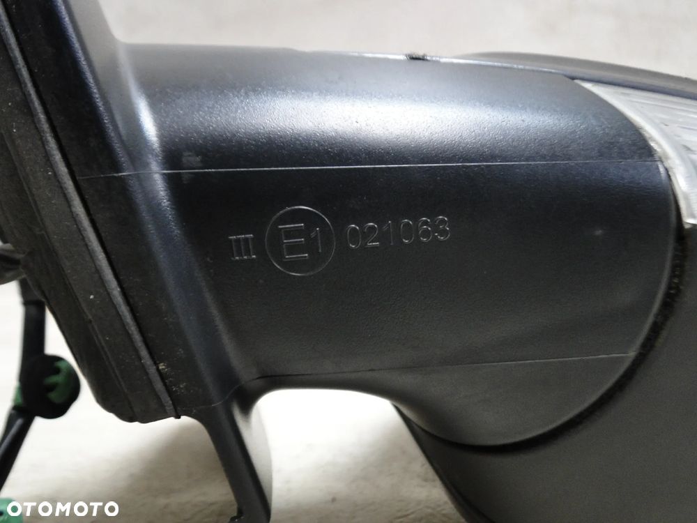 VW PASSAT B6 LUSTERKO LEWE 6 PIN EUROPA - 10