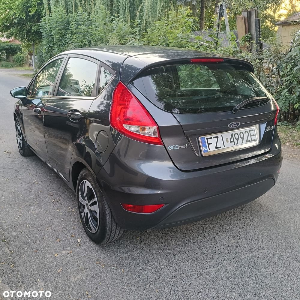 Ford Fiesta - 4