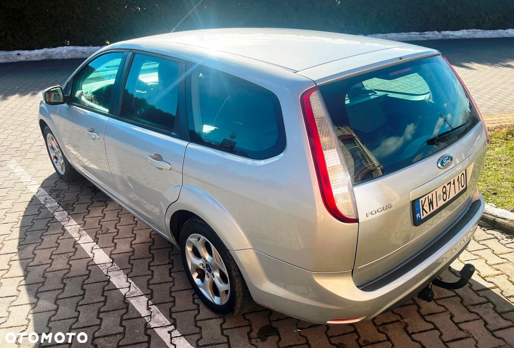 Volkswagen Touran ver-1-9-tdi-dpf-dsg-trendline - 4