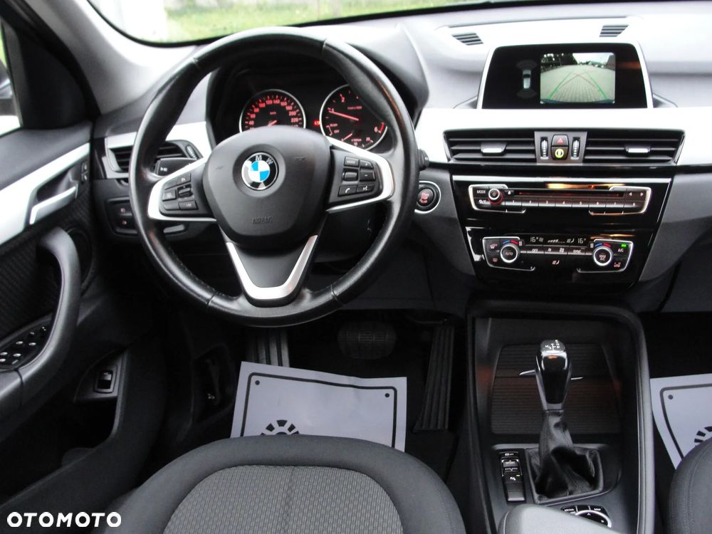 BMW X1 sDrive18d xLine - 6