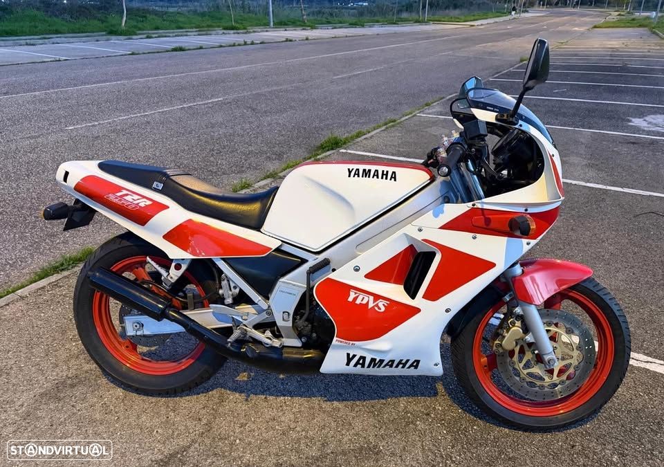 Yamaha TZR 250 - 1