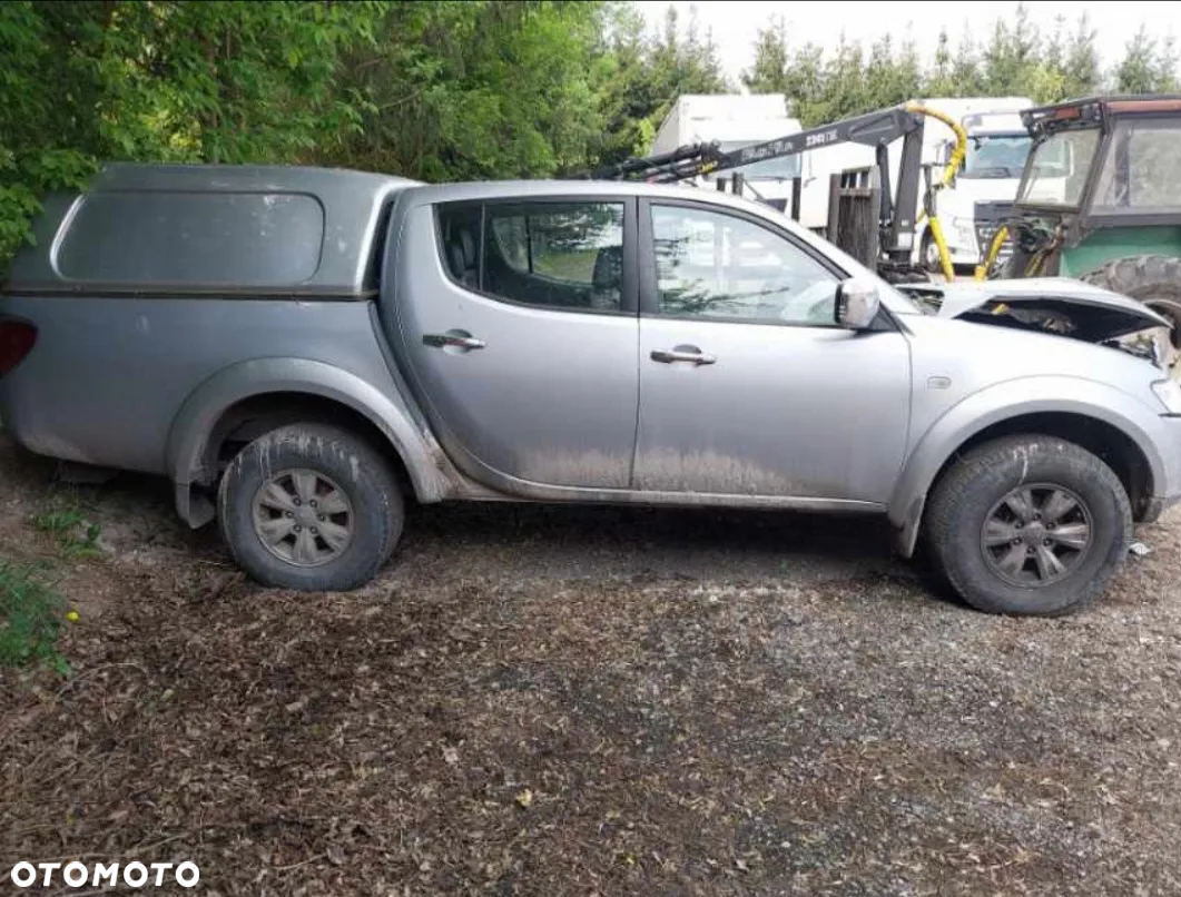 Mitsubishi L200 - 2