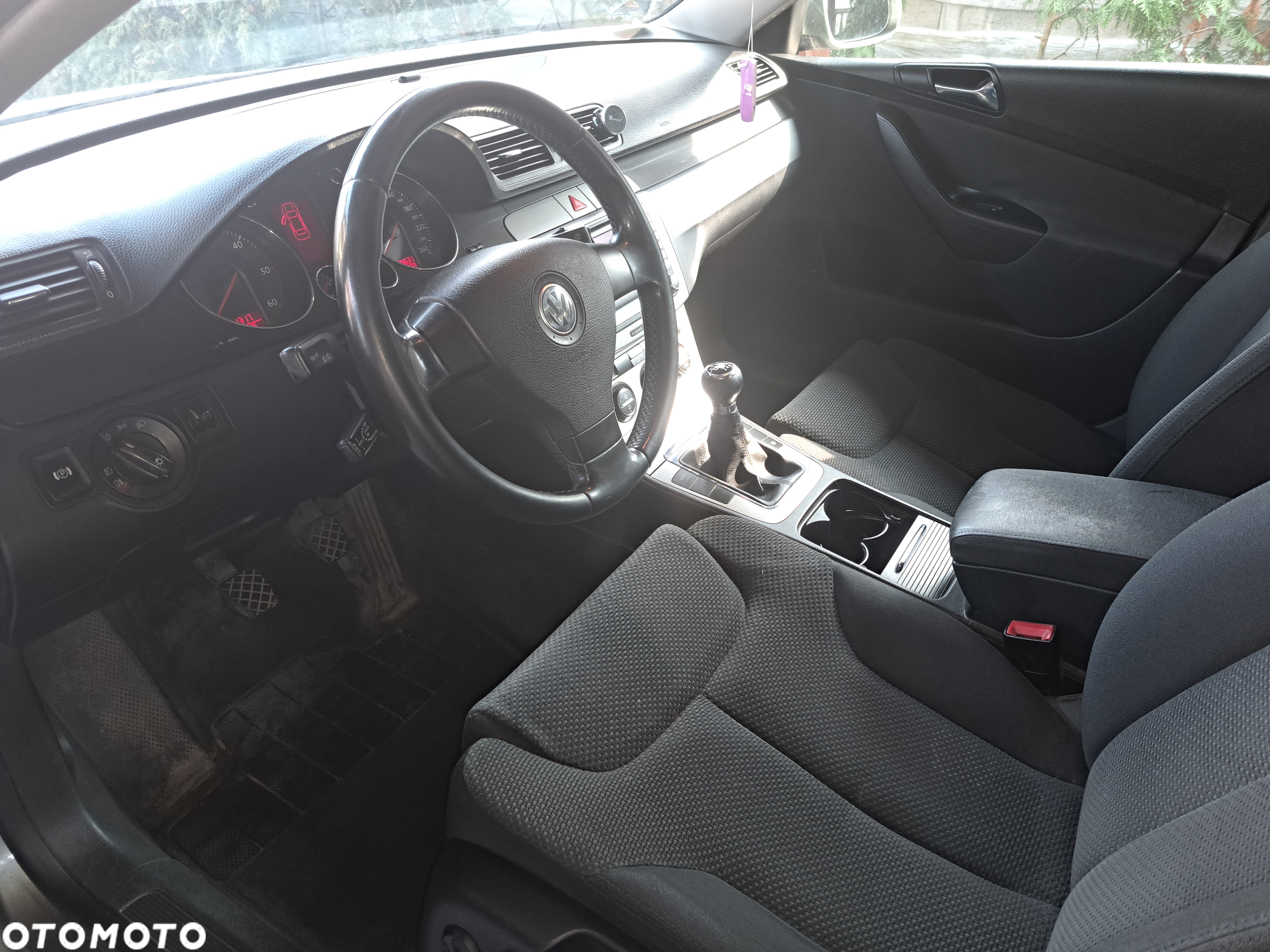 Volkswagen Passat 2.0 TDI DPF Trendline - 9