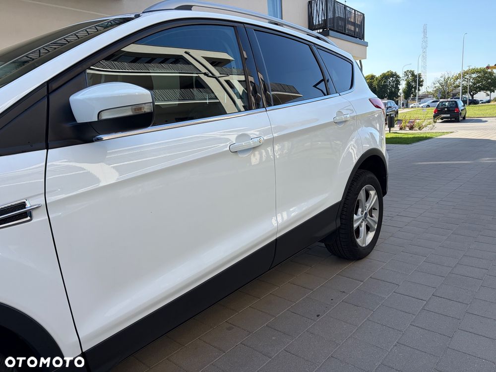 Ford Kuga 1.5 EcoBoost 2x4 Titanium - 12
