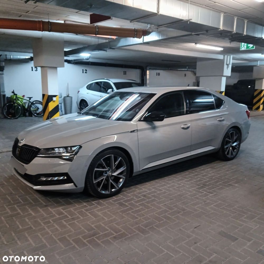 Skoda Superb 2.0 TDI SCR 4x4 Sportline DSG - 6