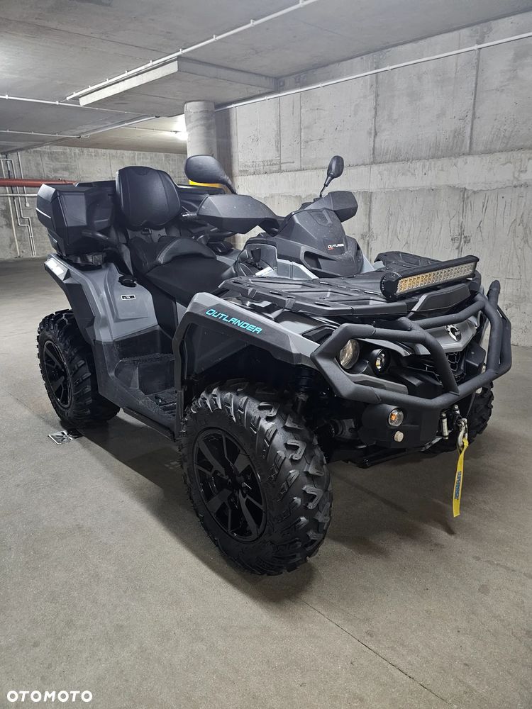 Can-Am Outlander Max - 1