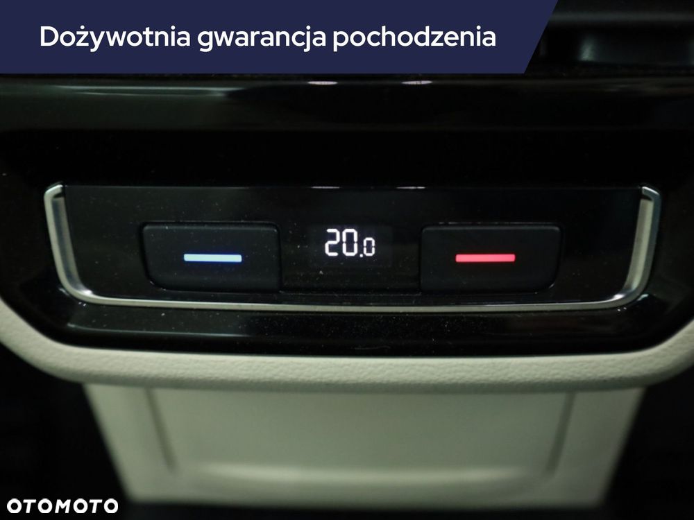 Volkswagen Passat - 13