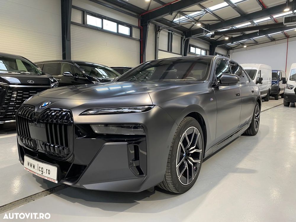 BMW i7 - 7