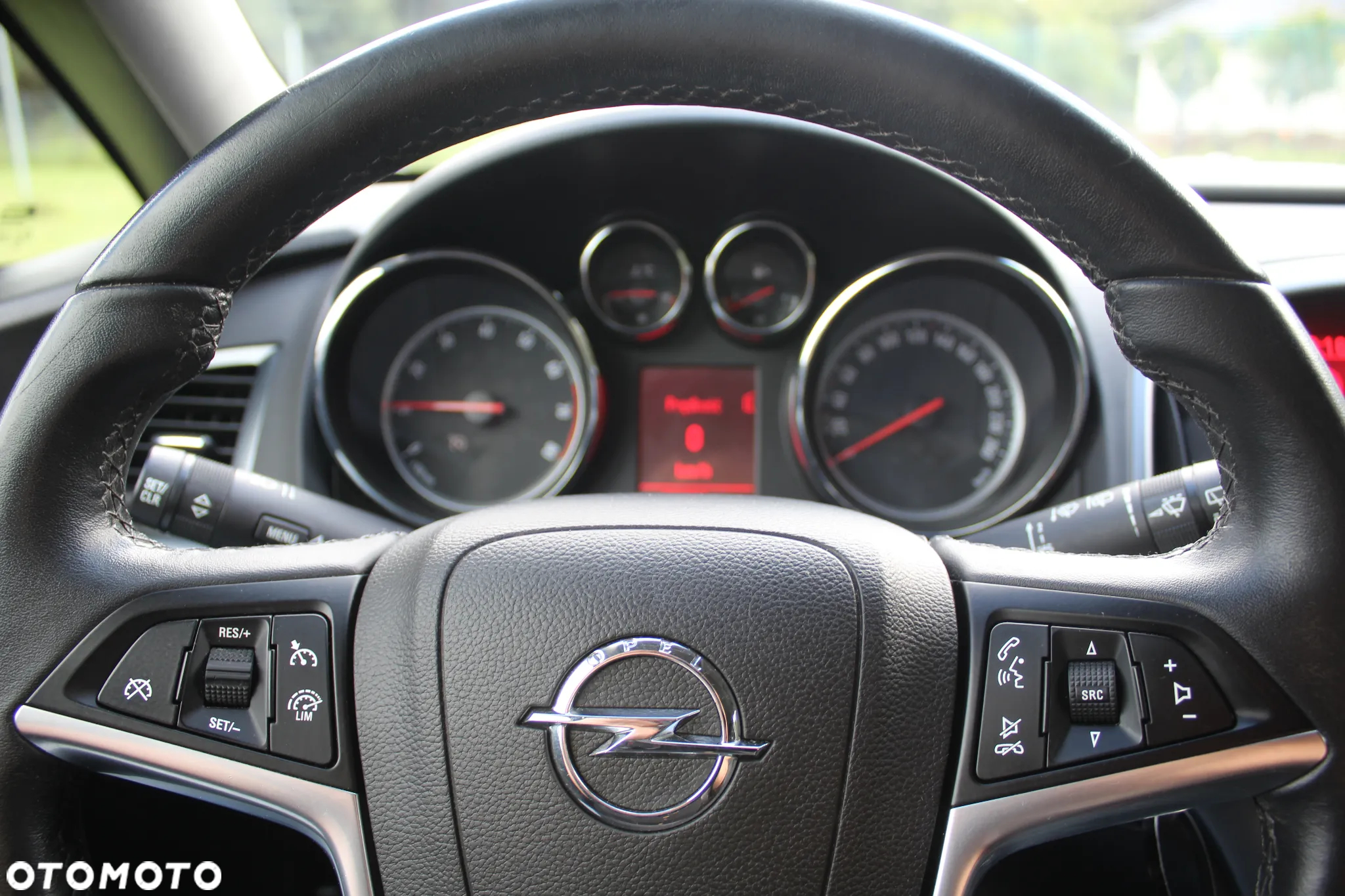 Opel Astra - 24