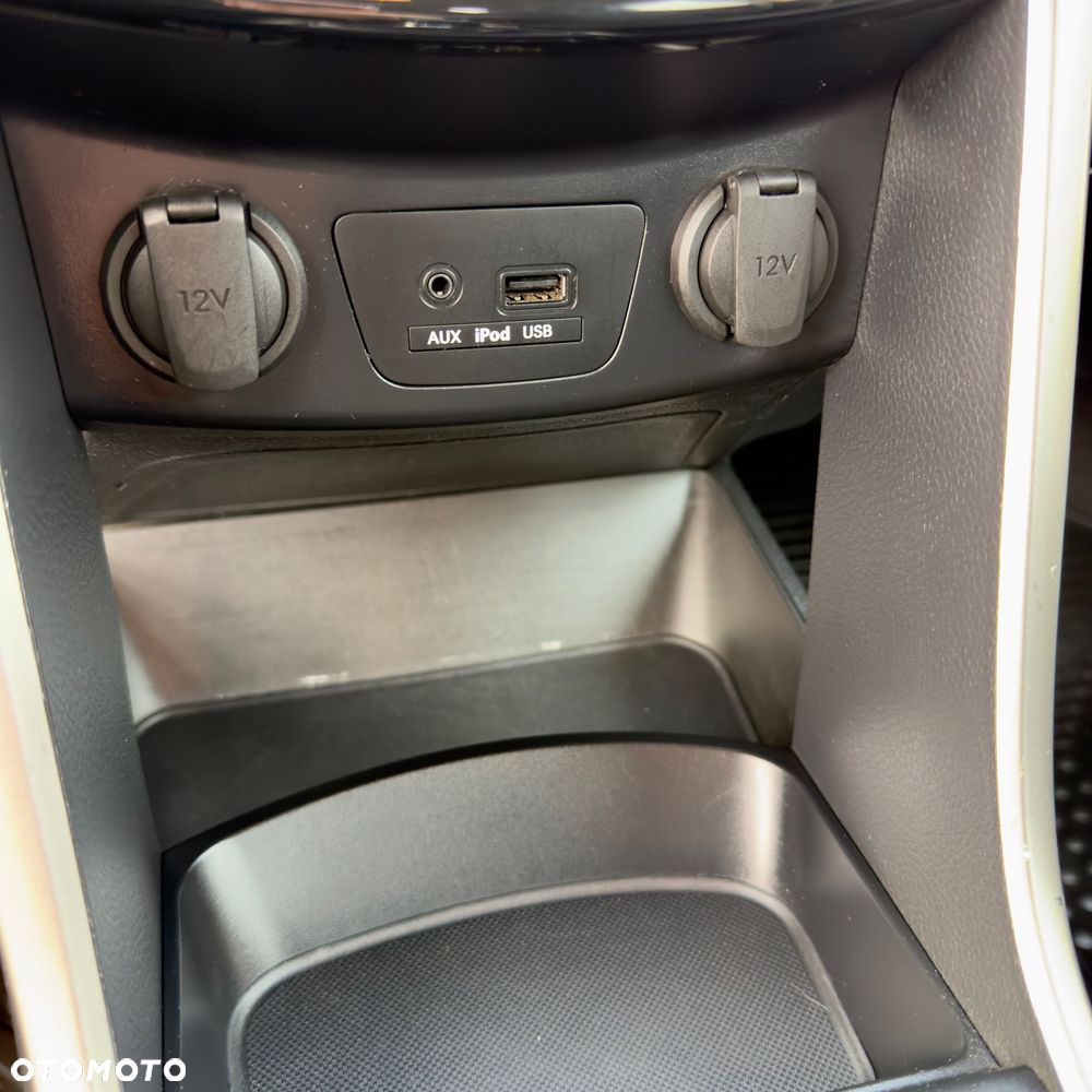 Hyundai i30 1.4 Fifa World Cup Edition - 17