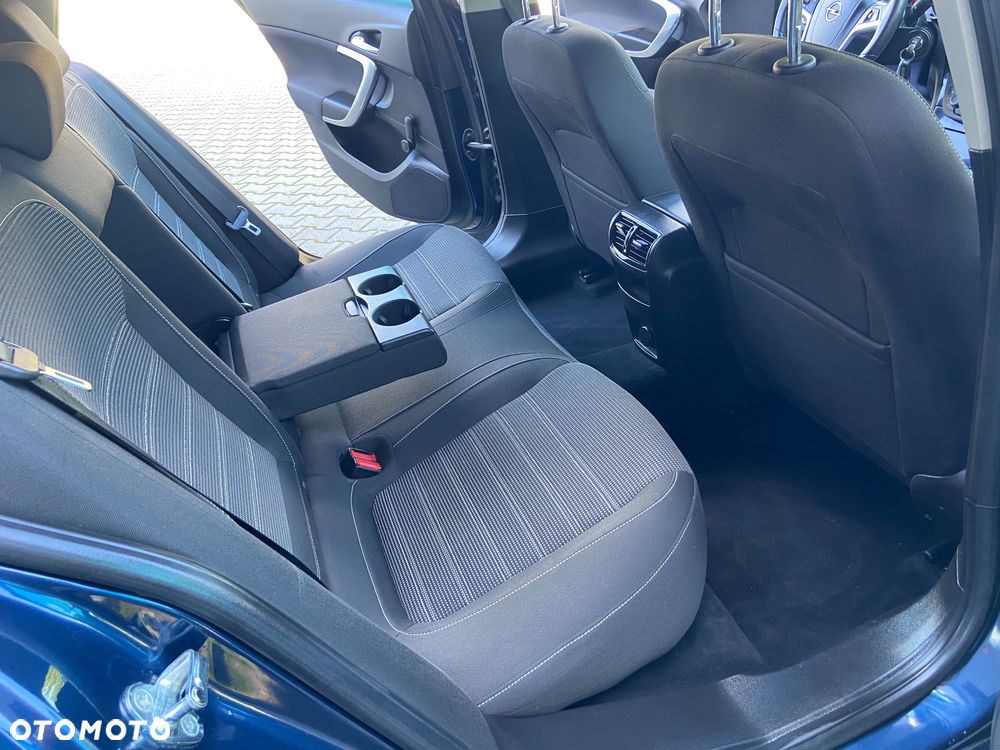 Opel Insignia 2.8 V6 Turbo Sports Tourer 4x4 Innovation - 23