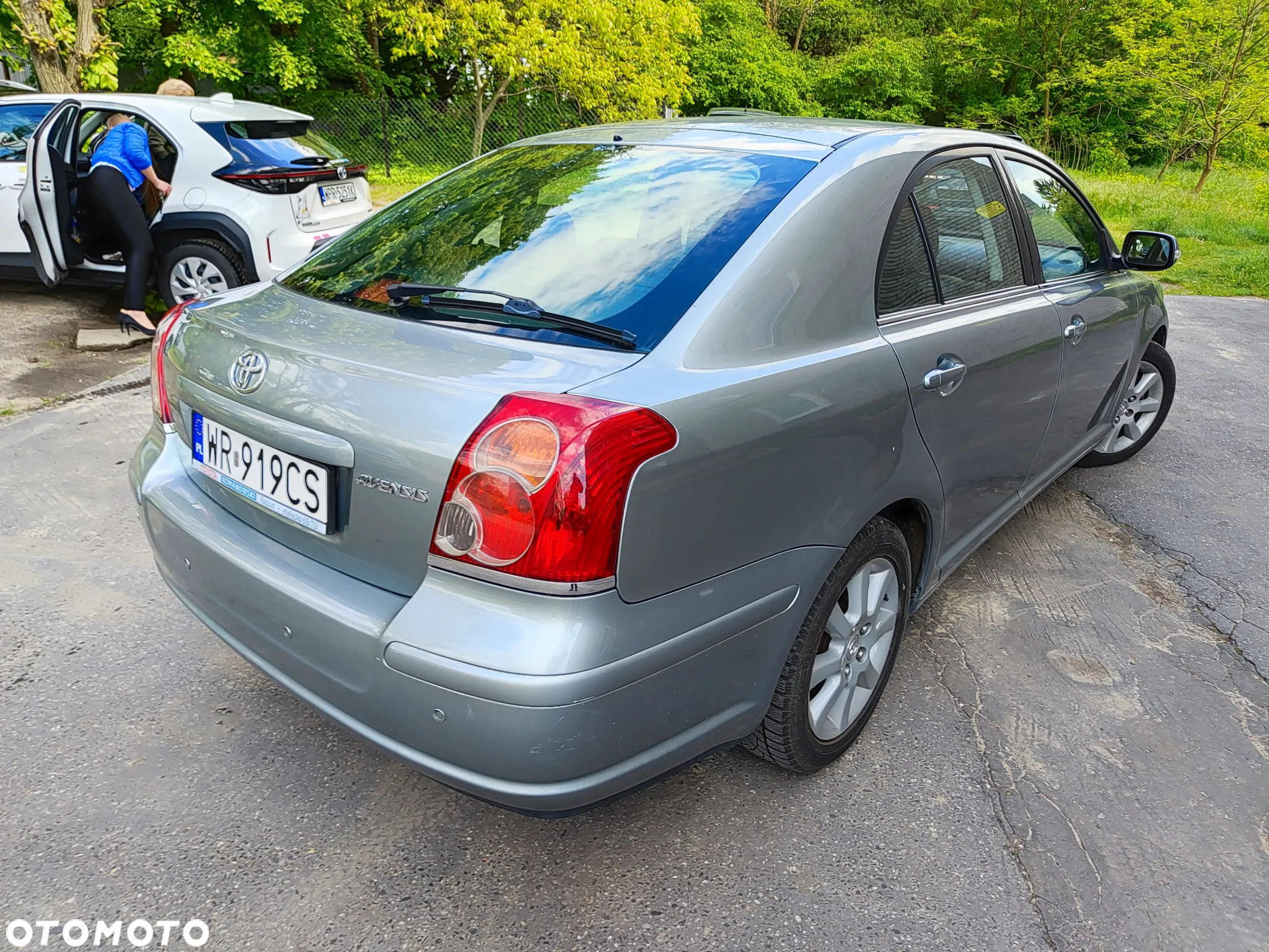 Toyota Avensis 2.2 D-4D Executive - 8