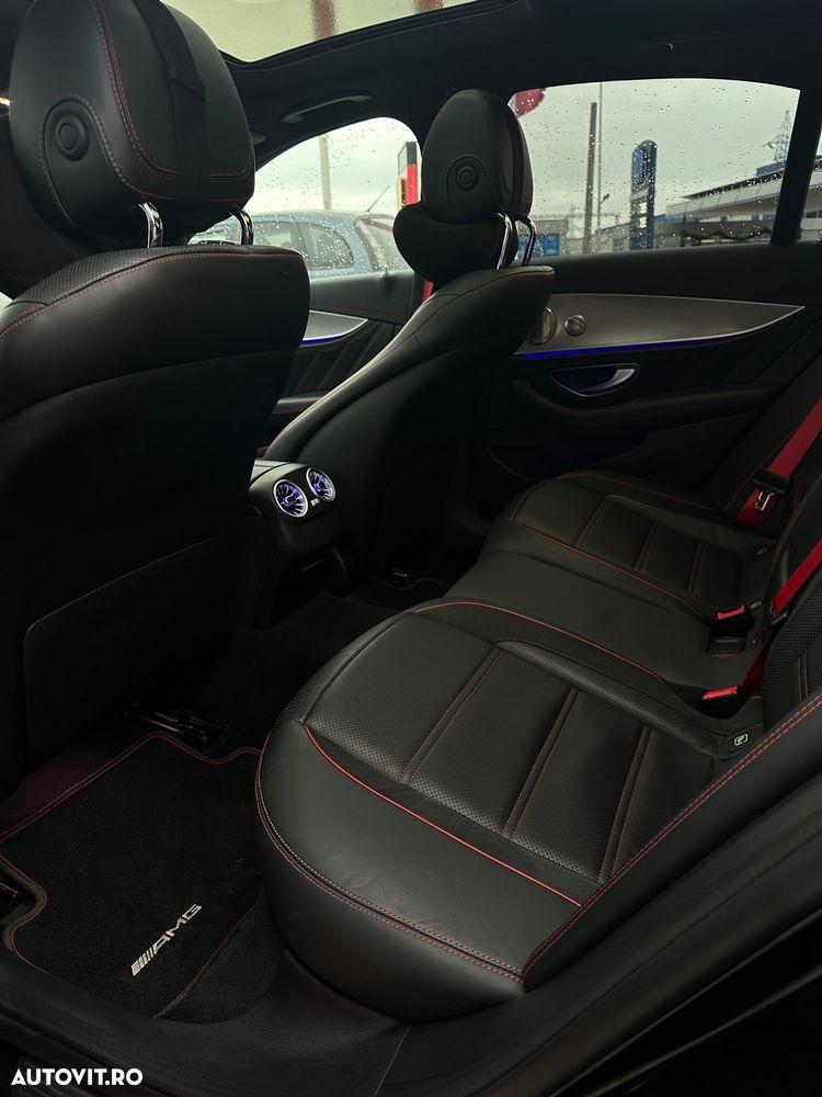 Mercedes-Benz E 43 AMG 4MATIC Aut. - 23