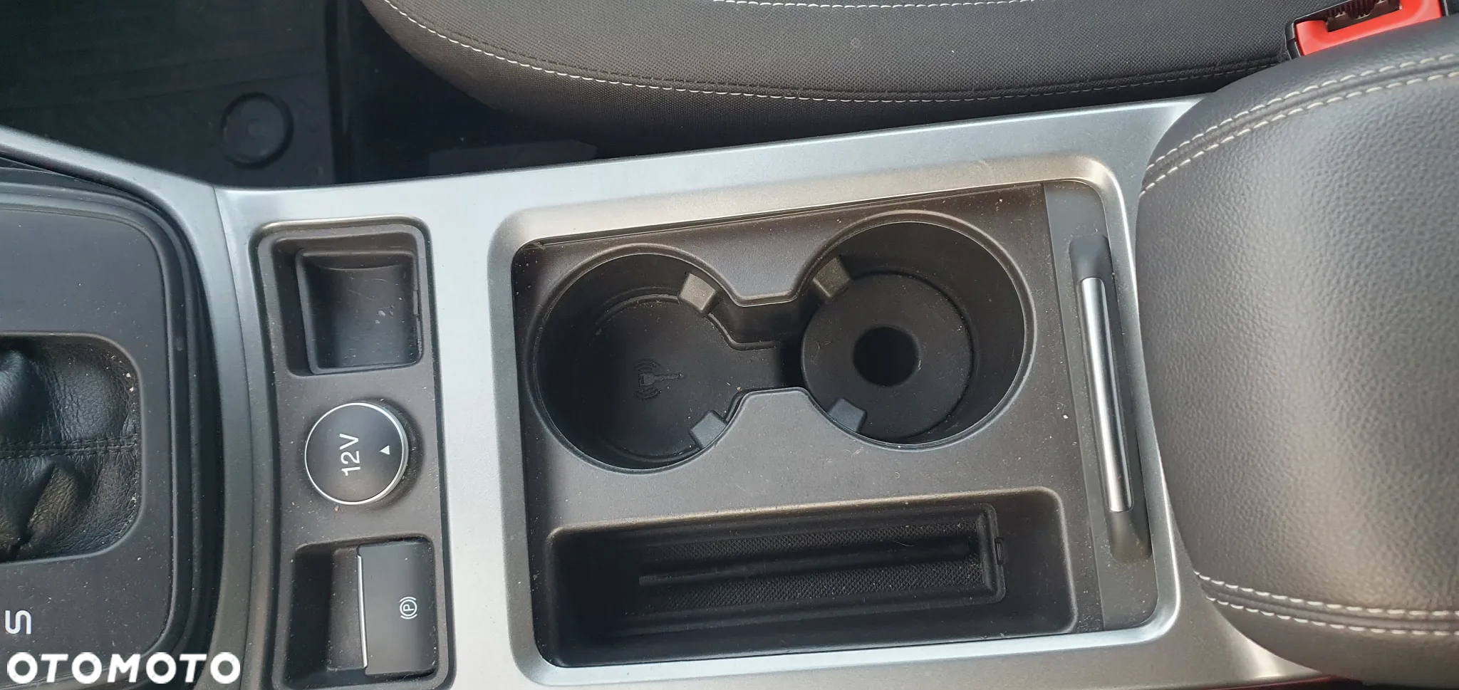 Ford Kuga - 22