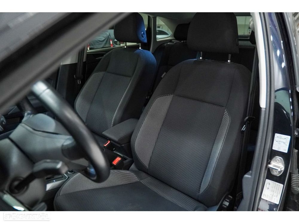 VW Taigo 1.0 TSI Urban - 19