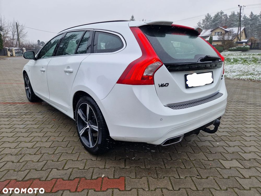 Volvo V60 D6 AWD Plug-in Hybrid Summum - 7