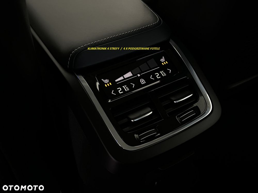 Volvo XC 60 B5 B AWD Plus Dark - 12