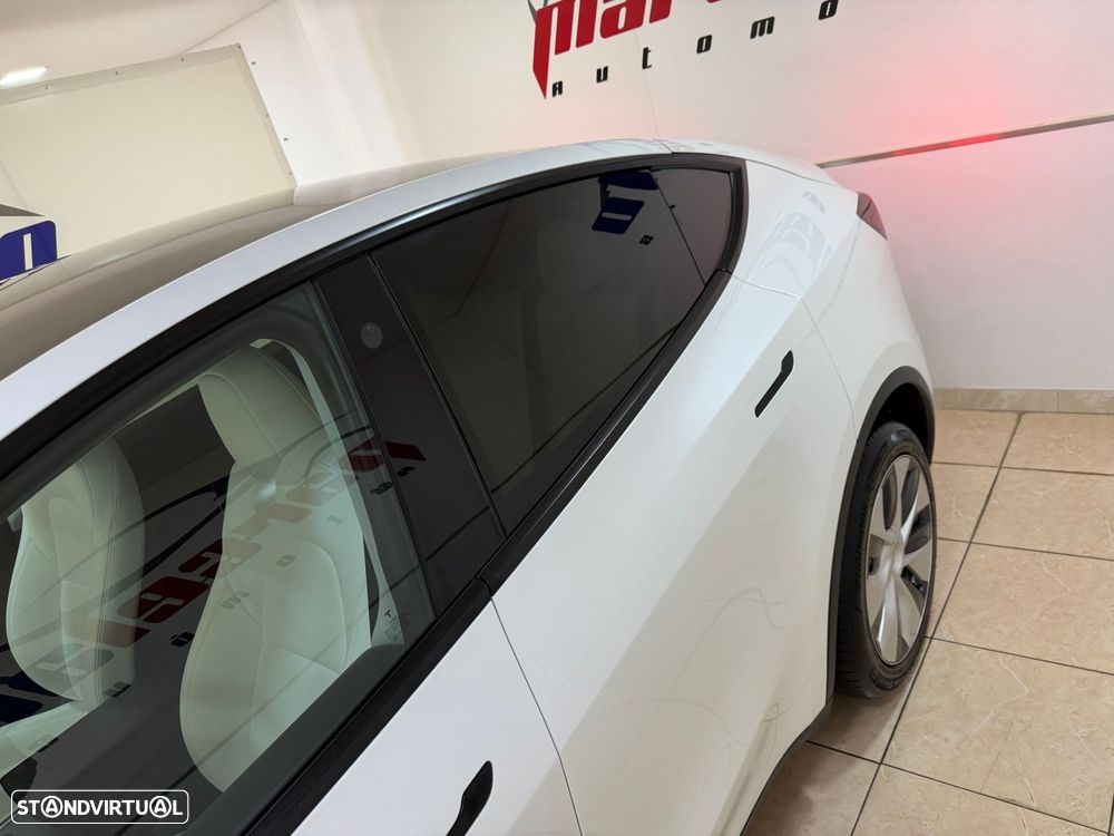 Tesla Model Y 2024 photo 5