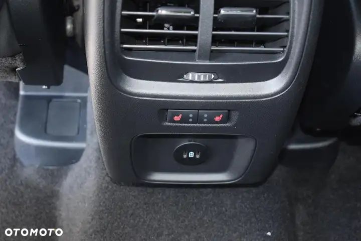 Ford Kuga - 13