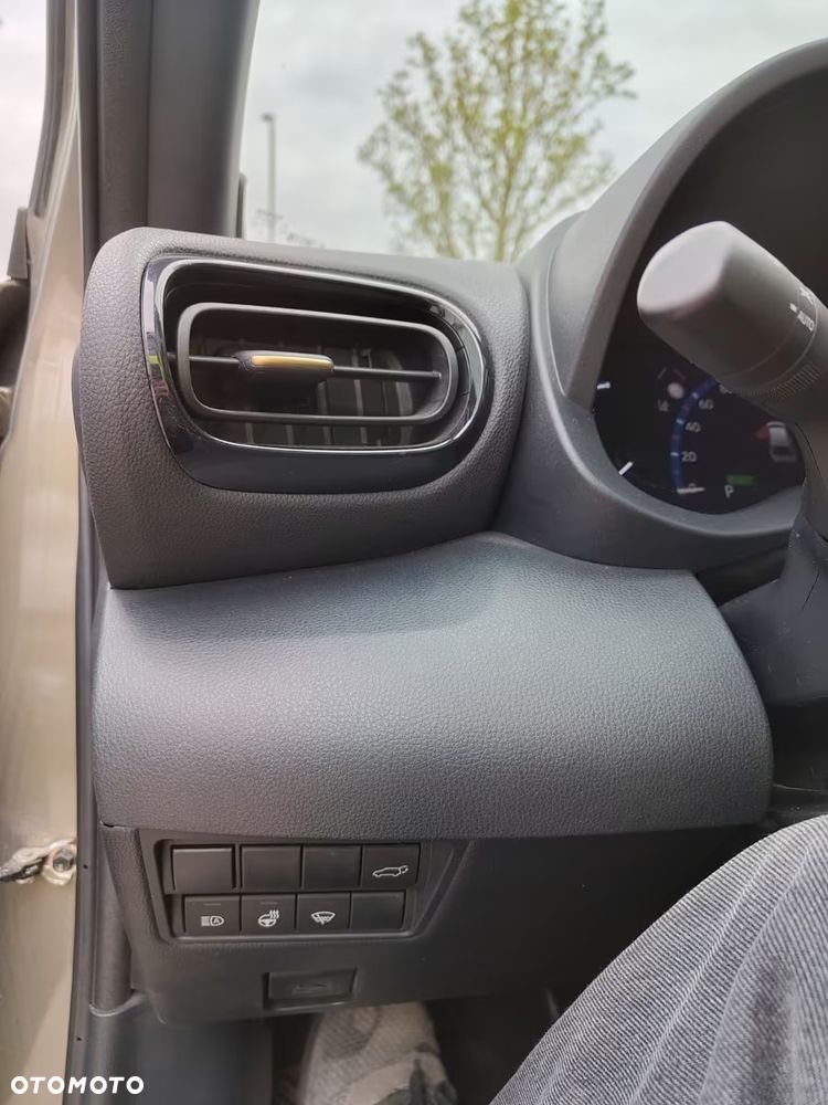 Toyota Yaris Cross Hybrid 1.5 Executive 4x4 - 7