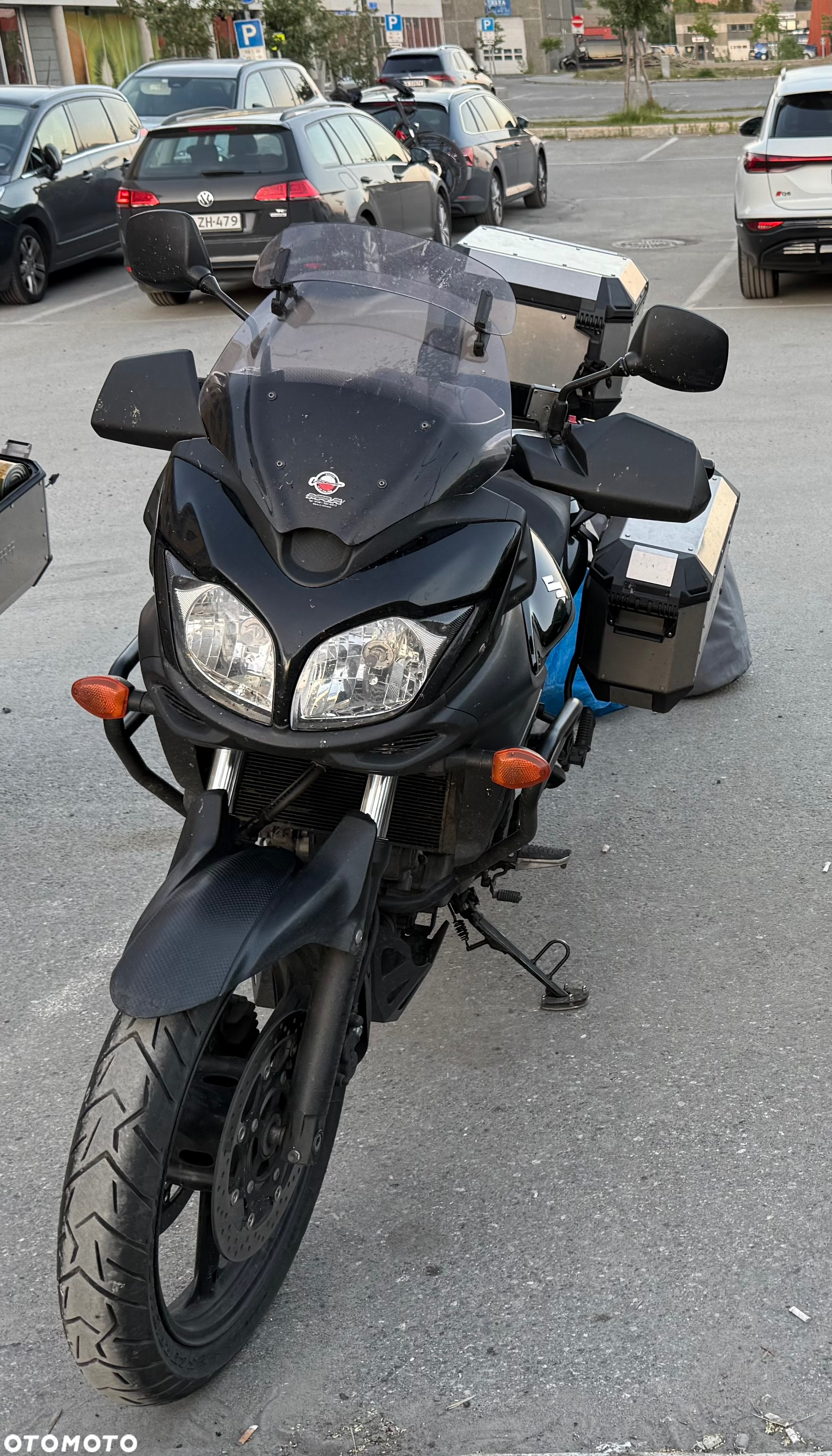 Suzuki V-STROM - 8