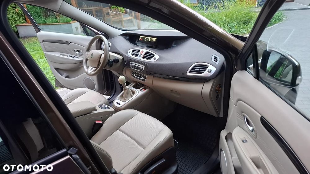 Renault Scenic 1.9 dCi Privilege - 13
